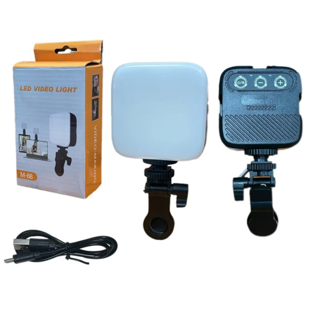 49e90478-00e9-428c-986d-7ad7225901bd M88 LED Video Light - Image 1